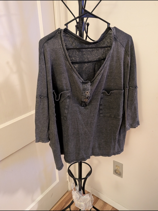 Free People Tops - Free People Black Tee With Pockets Size Large